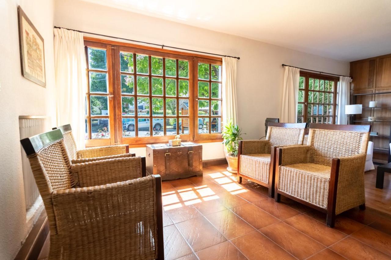 Hosteria Hostal Del Esquiador San Martín de los Andes Dış mekan fotoğraf