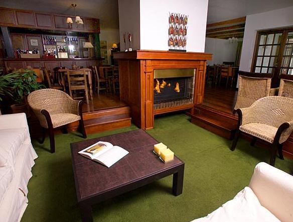 Hosteria Hostal Del Esquiador San Martín de los Andes Dış mekan fotoğraf